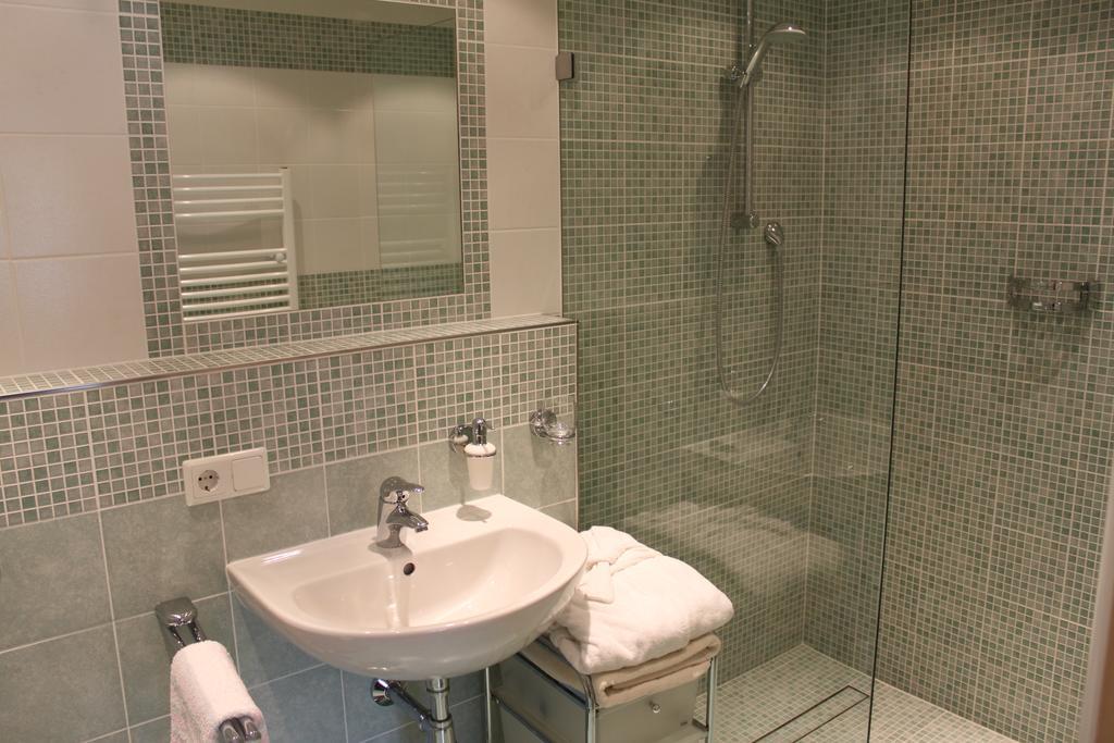 Bio-Landpension Monika Leutasch Room photo